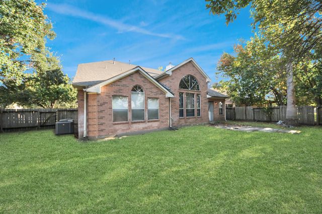 7902 Belterraza Court, Houston, TX 77083