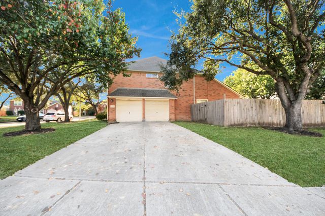 7902 Belterraza Court, Houston, TX 77083