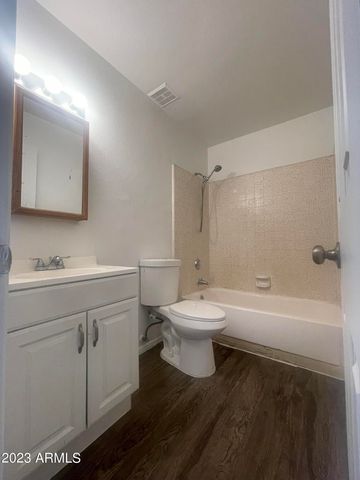 4520 E Wood Street, Phoenix, AZ 85040