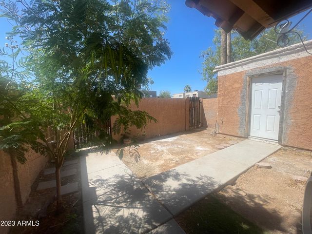 4520 E Wood Street, Phoenix, AZ 85040