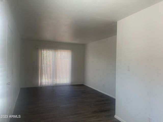 4520 E Wood Street, Phoenix, AZ 85040