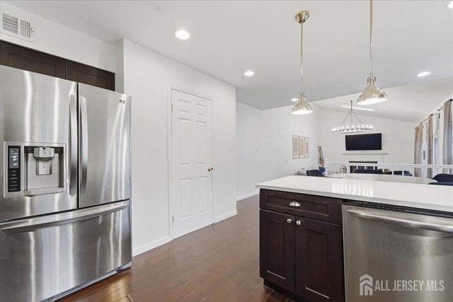 6 Nepote Place, Somerset County, NJ 08873