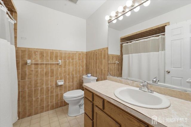 6 Nepote Place, Somerset County, NJ 08873