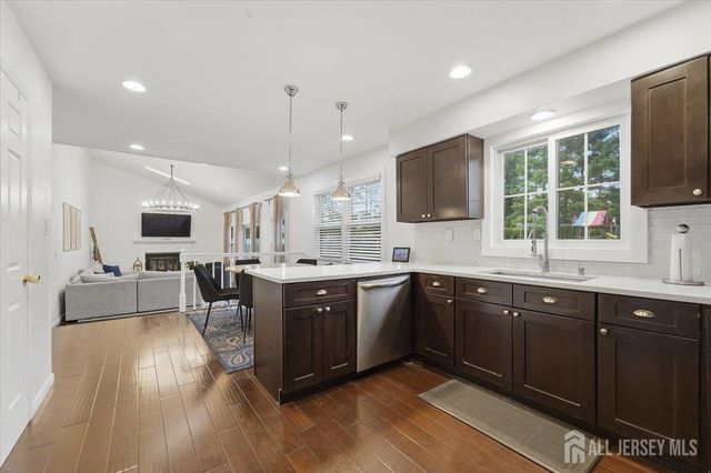 6 Nepote Place, Somerset County, NJ 08873