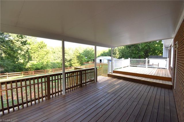 8546 Hudson-James Road, Summerfield, NC 27358
