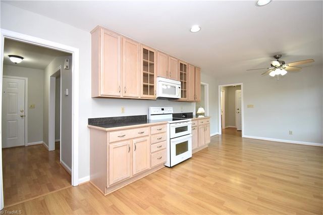 8546 Hudson-James Road, Summerfield, NC 27358
