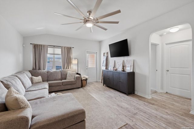 15310 Cedar Waxwing, San Antonio, TX 78253