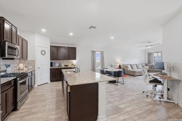 15310 Cedar Waxwing, San Antonio, TX 78253