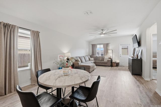 15310 Cedar Waxwing, San Antonio, TX 78253