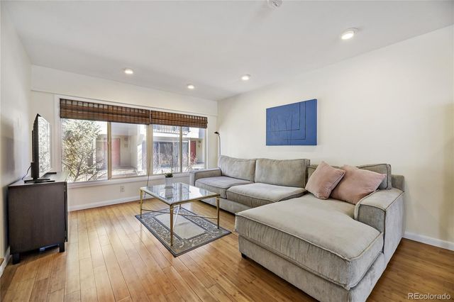 935 N Pennsylvania Street 12, Denver, CO 80203