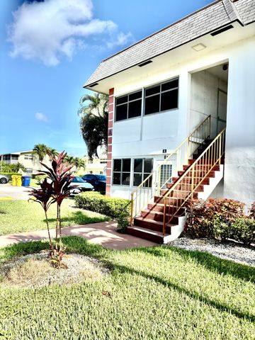 16 PLYMOUTH A, West Palm Beach, FL 33417