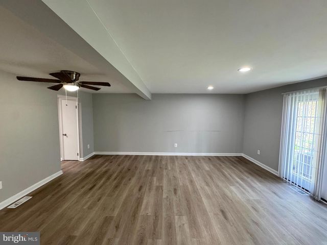 9226 THROGMORTON RD, Baltimore, MD 21234