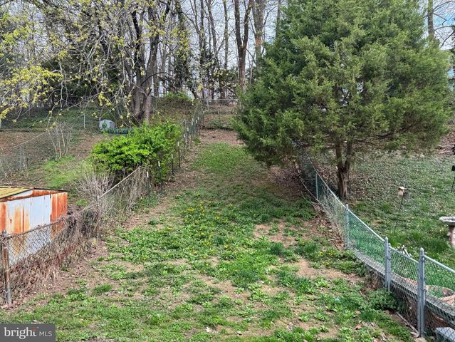 9226 THROGMORTON RD, Baltimore, MD 21234