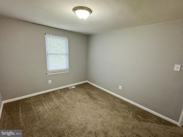 9226 THROGMORTON RD, Baltimore, MD 21234