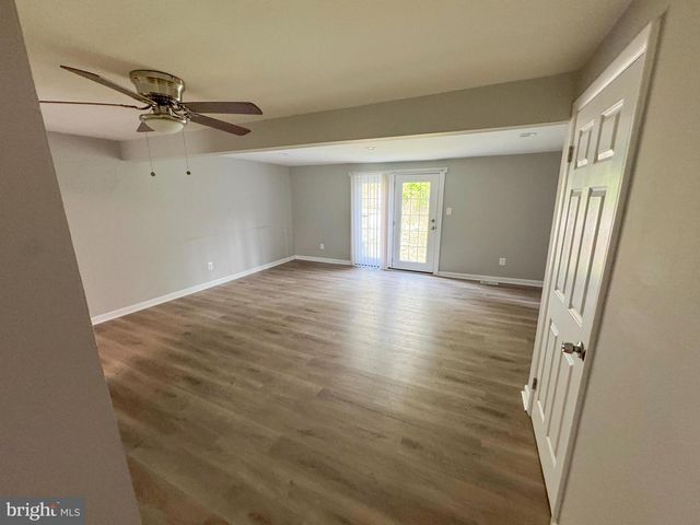 9226 THROGMORTON RD, Baltimore, MD 21234