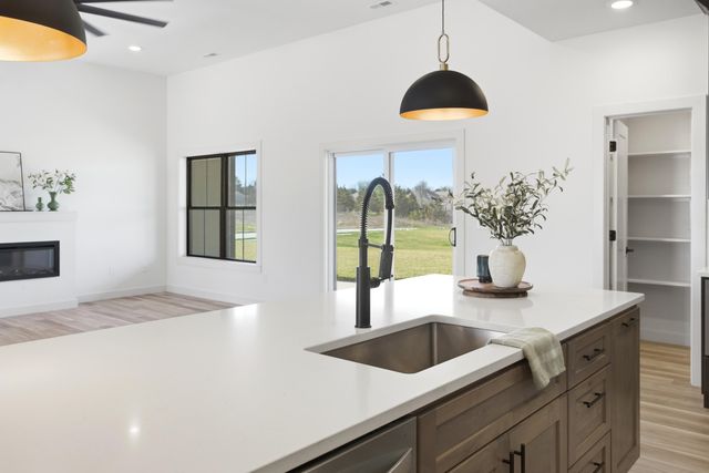 5325 SPARTINA LN, Columbia, MO 65203