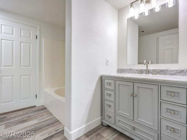 10001 Peace Way 2272, Las Vegas, NV 89147