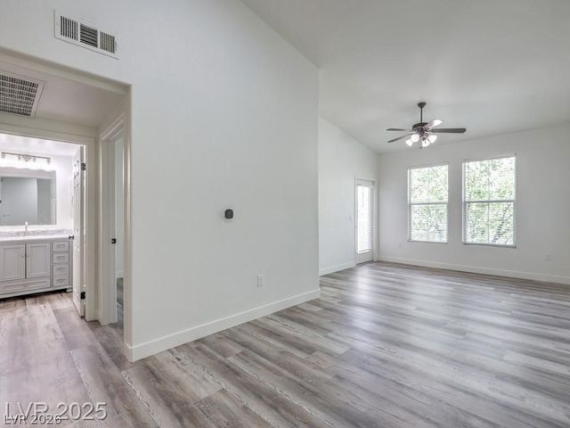 10001 Peace Way 2272, Las Vegas, NV 89147