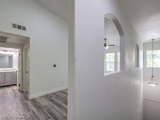 10001 Peace Way 2272, Las Vegas, NV 89147