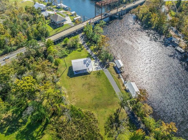 2399 Dennis Lane, Lake Charles, LA 70611