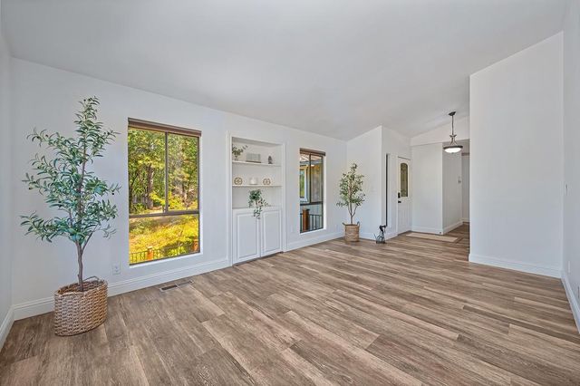 21440 Snooks Rd, Colfax, CA 95713
