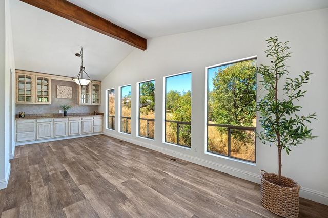 21440 Snooks Rd, Colfax, CA 95713