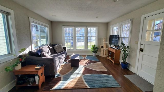 1924 5th Street E, Saint Paul, MN 55119