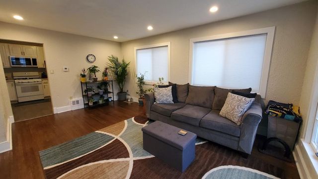 1924 5th Street E, Saint Paul, MN 55119