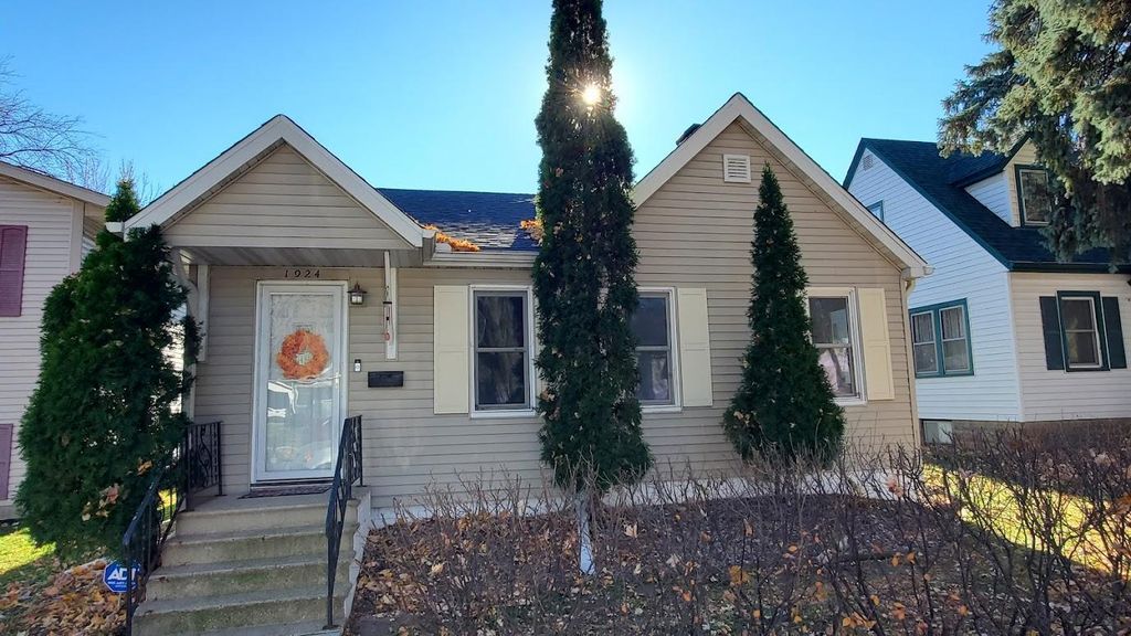 1924 5th Street E, Saint Paul, MN 55119