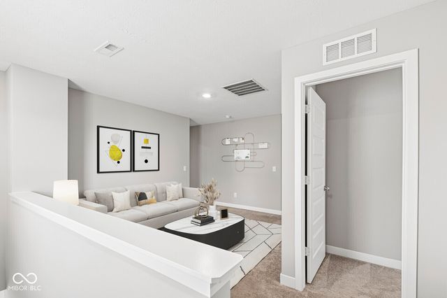 2731 Grassy Branch Drive, Whitestown, IN 46075