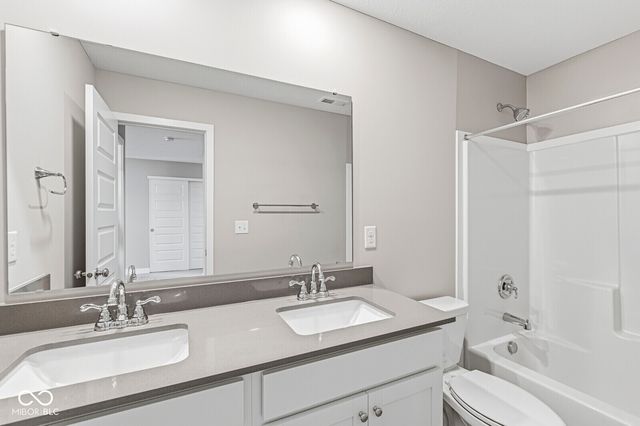 2731 Grassy Branch Drive, Whitestown, IN 46075