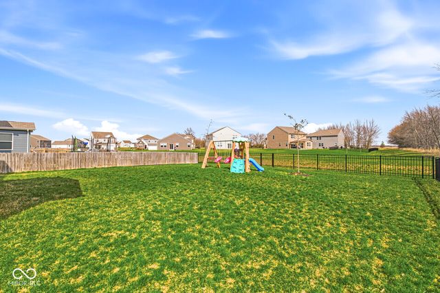 2731 Grassy Branch Drive, Whitestown, IN 46075