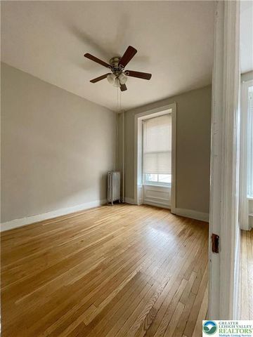 126 North 4th Street 2F, Easton, PA 18042