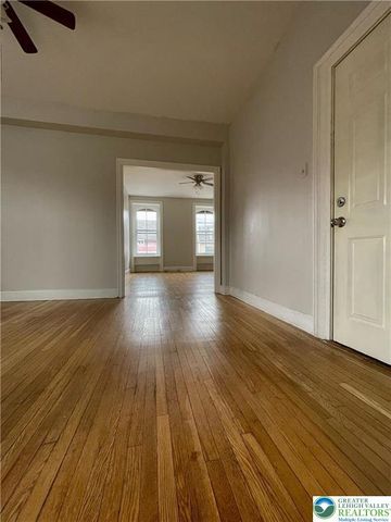 126 North 4th Street 2F, Easton, PA 18042