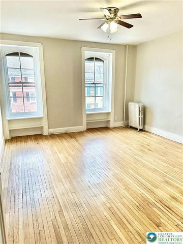 126 North 4th Street 2F, Easton, PA 18042