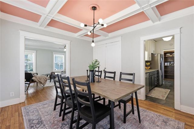 1116 W 41st Terrace, Kansas City, MO 64111