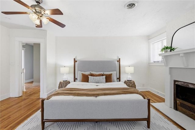 1116 W 41st Terrace, Kansas City, MO 64111