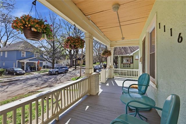 1116 W 41st Terrace, Kansas City, MO 64111