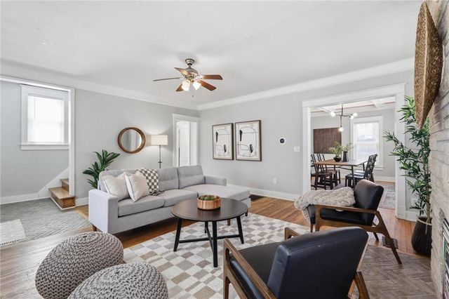 1116 W 41st Terrace, Kansas City, MO 64111