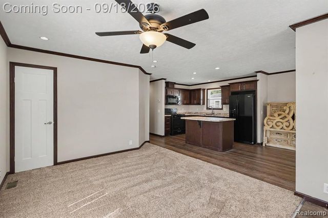 470 Flamingo Street, Rochester Hills, MI 48309