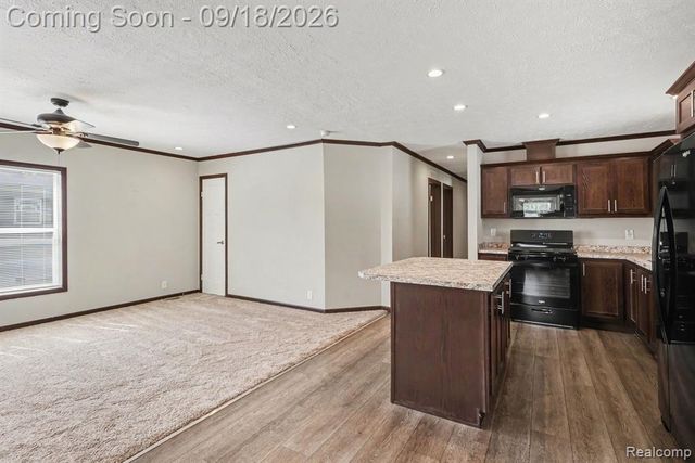 470 Flamingo Street, Rochester Hills, MI 48309