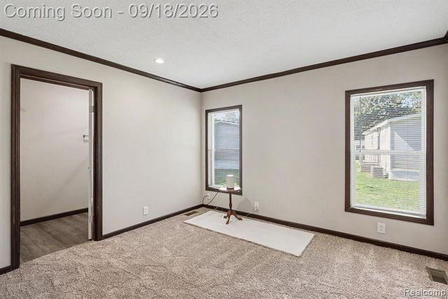 470 Flamingo Street, Rochester Hills, MI 48309