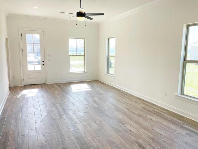 411 Rue Evangeline, Houma, LA 70364