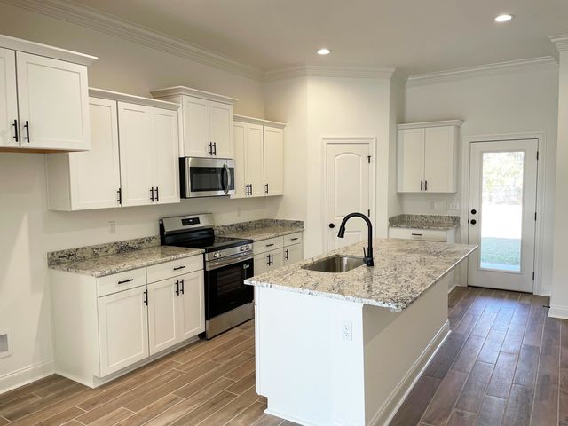 411 Rue Evangeline, Houma, LA 70364