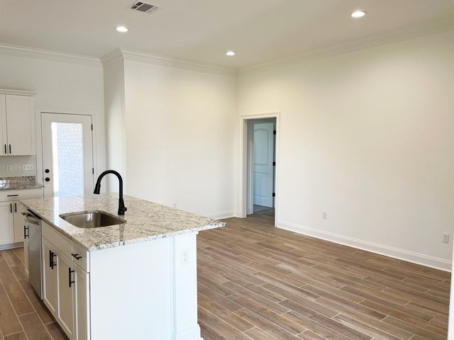 411 Rue Evangeline, Houma, LA 70364