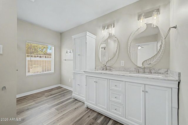 5607 W WINNWOOD Avenue, Glendale, AZ 85304