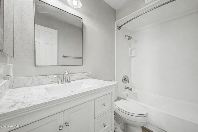5607 W WINNWOOD Avenue, Glendale, AZ 85304