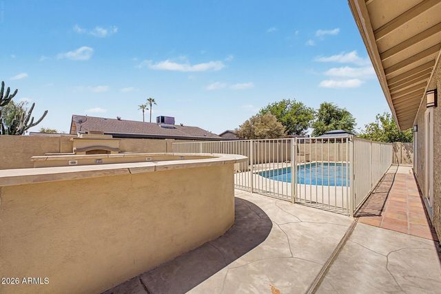 5607 W WINNWOOD Avenue, Glendale, AZ 85304