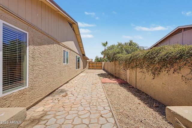 5607 W WINNWOOD Avenue, Glendale, AZ 85304