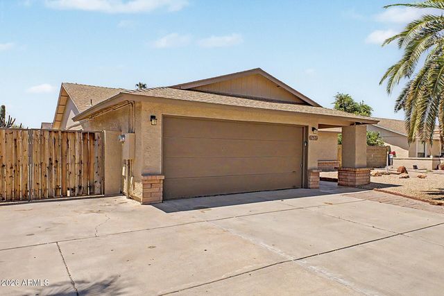 5607 W WINNWOOD Avenue, Glendale, AZ 85304